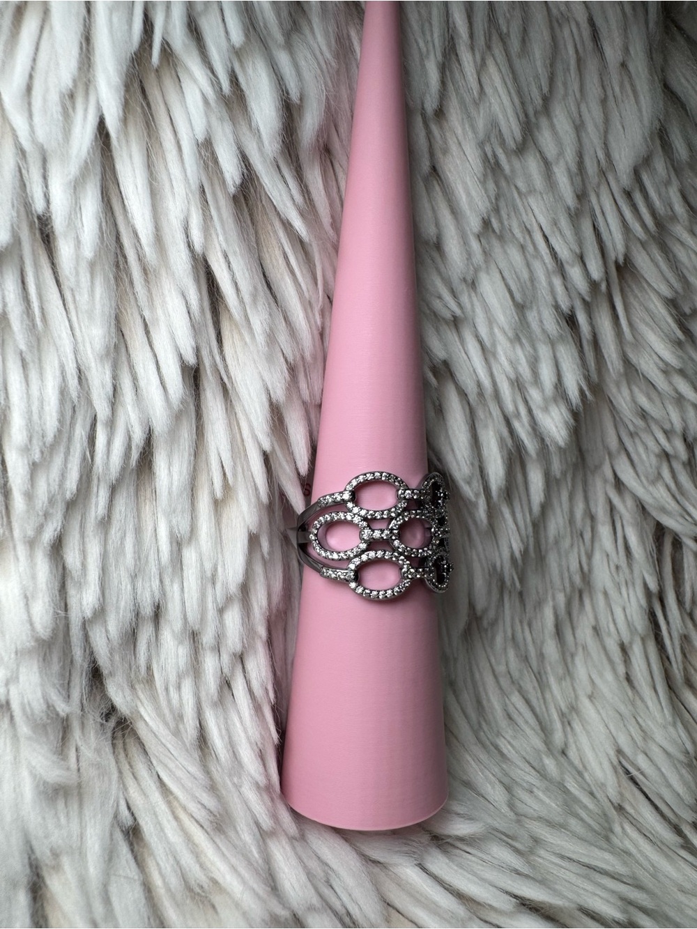 Gorgeous ring - Picture 6 of 6